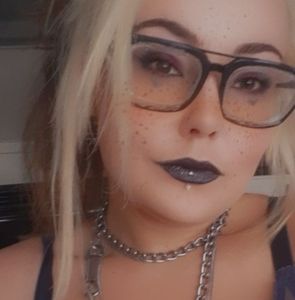 Meet your Posher, Hailey